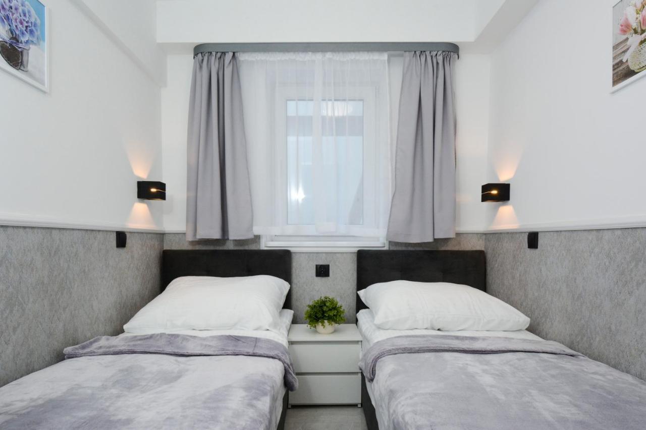 Apartamenty Prestige Łeba Exteriör bild